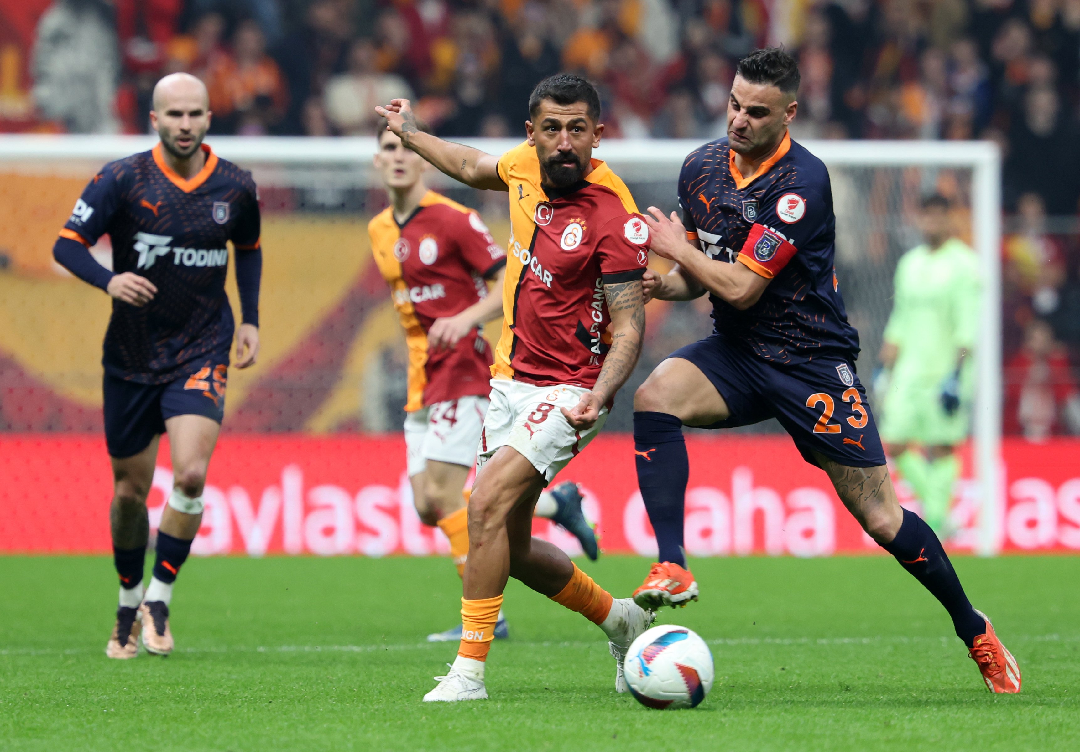 galatasaray-basaksehir-fk-2-2-507287-150144.jpg