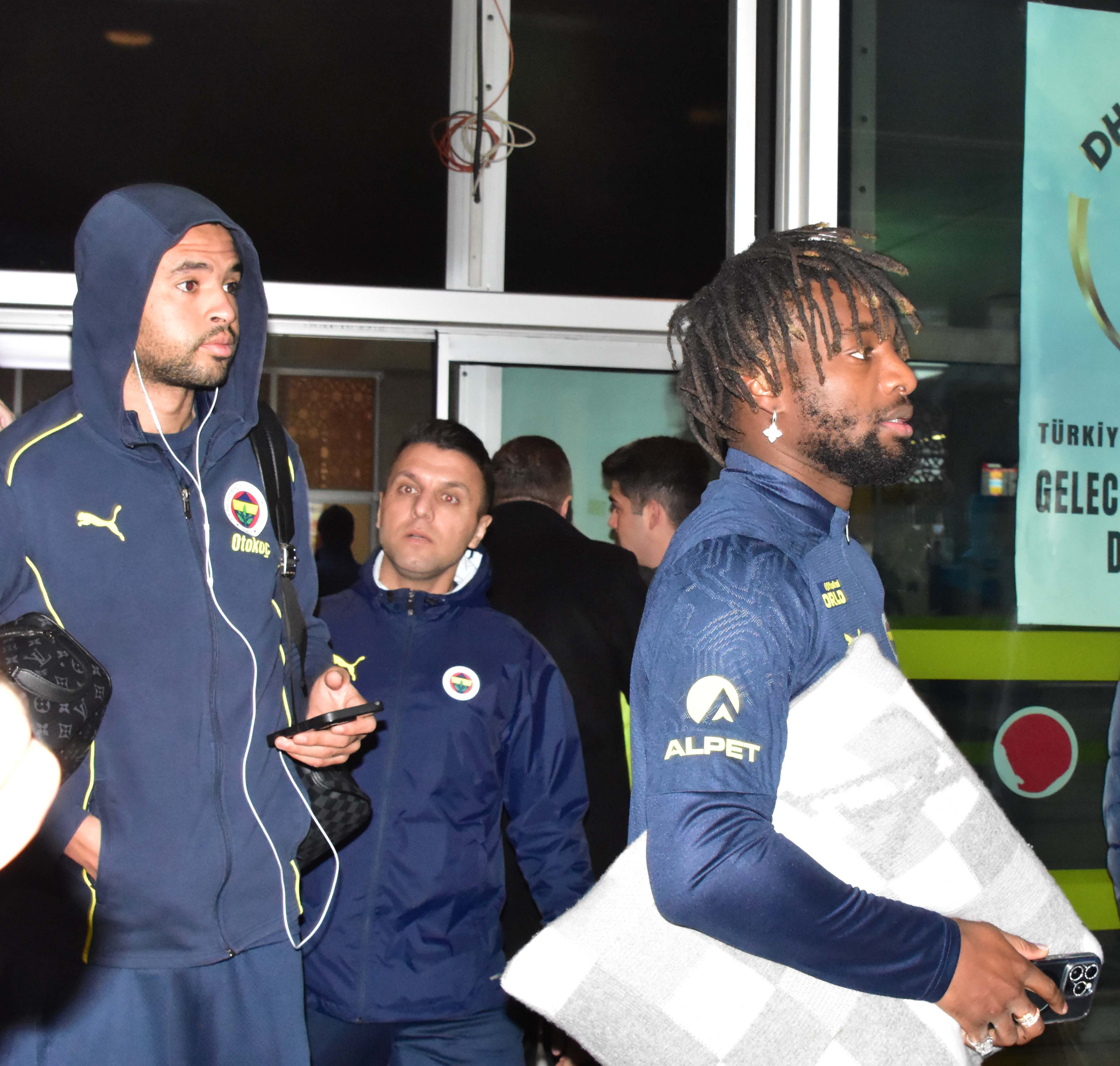 fenerbahce-kafilesi-konyada-512757-151577.jpg