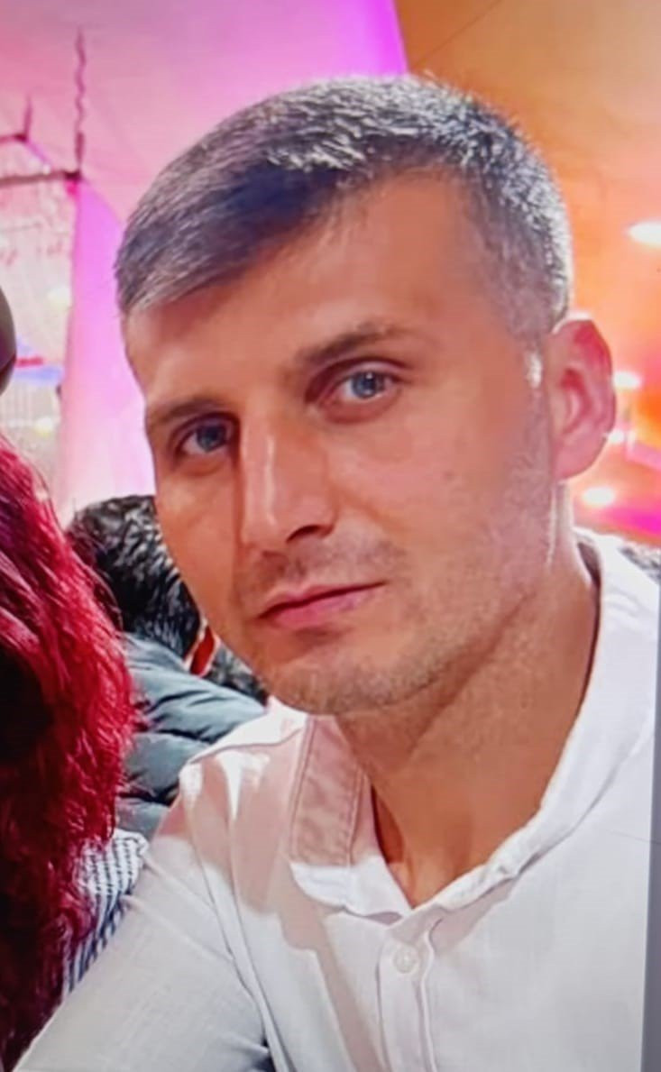 Göçükte hayatını kaybeden 2 kişi gözyaşları içinde uğurlandı