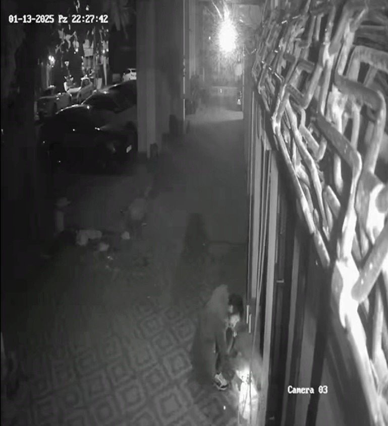 Antalya’nın Neron’u mahalleyi uykusuz bıraktı! Engel olan adamın kafasına sopayla vurdu