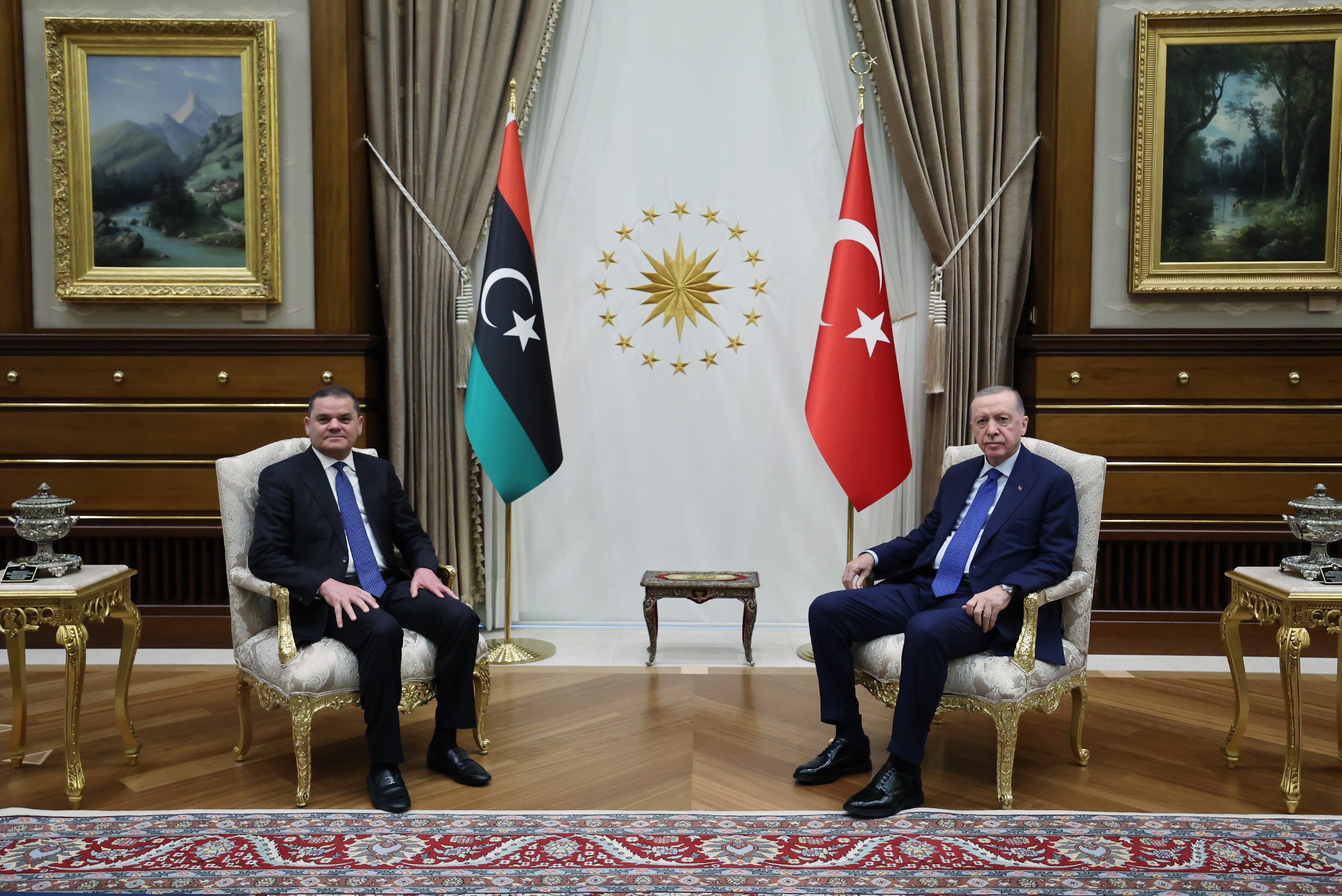 cumhurbaskani-erdogan-libya-basbakani-dibeybe-ile-gorustu-yenicag-7.jpg