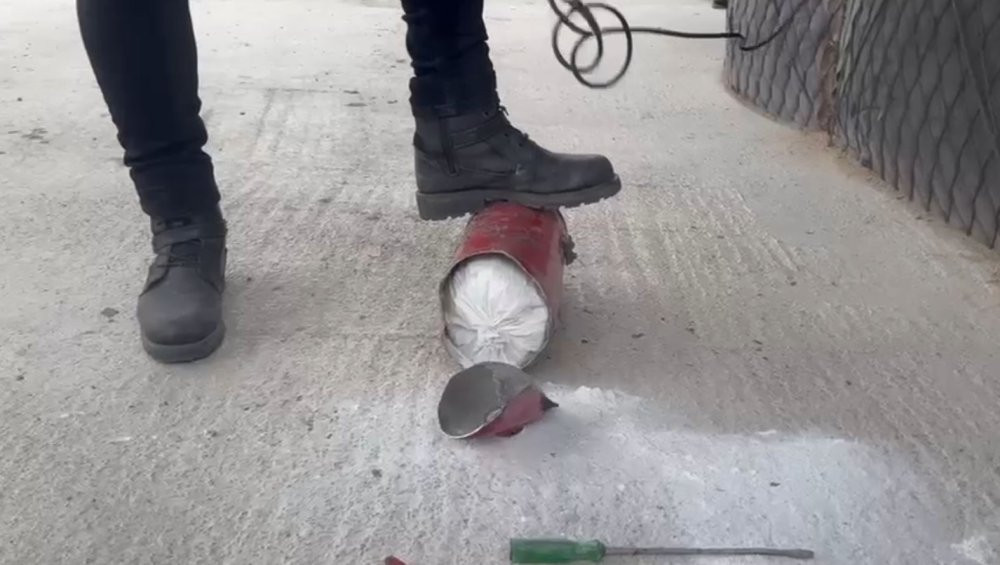 Zehir tacirlerinin akıl almaz zulası! TIR’daki yangın tüpünün içinde bulundu