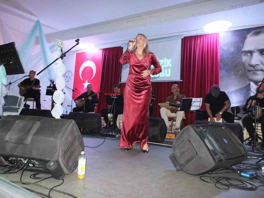 Bu konserin geliri öğrencilere burs olacak