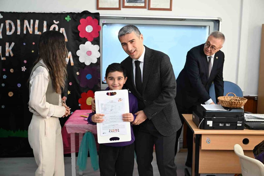 61 bin öğrenci karnesini aldı