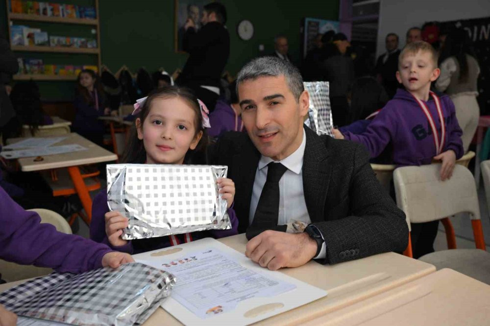 61 bin öğrenci karnesini aldı