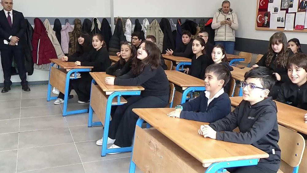 Öğrenciler yarıyıl tatiline başladı, karneler dağıtıldı