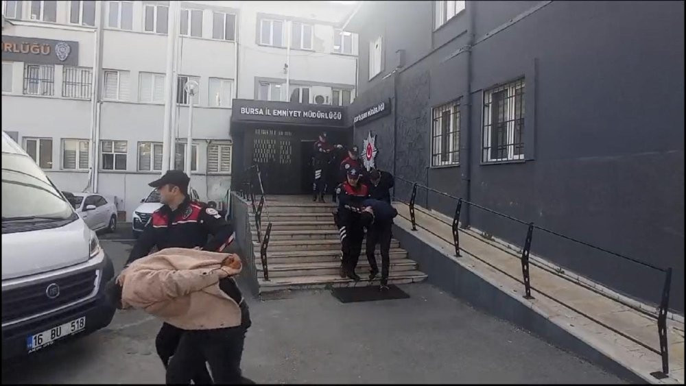 Bursa’da sahte altın vurgun! 129 adet gram altın yakalandı