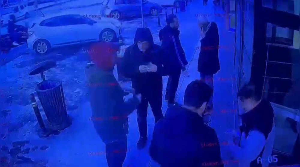 İstanbul Bayrampaşa otogarda binlerce sahte dolar ele geçirildi