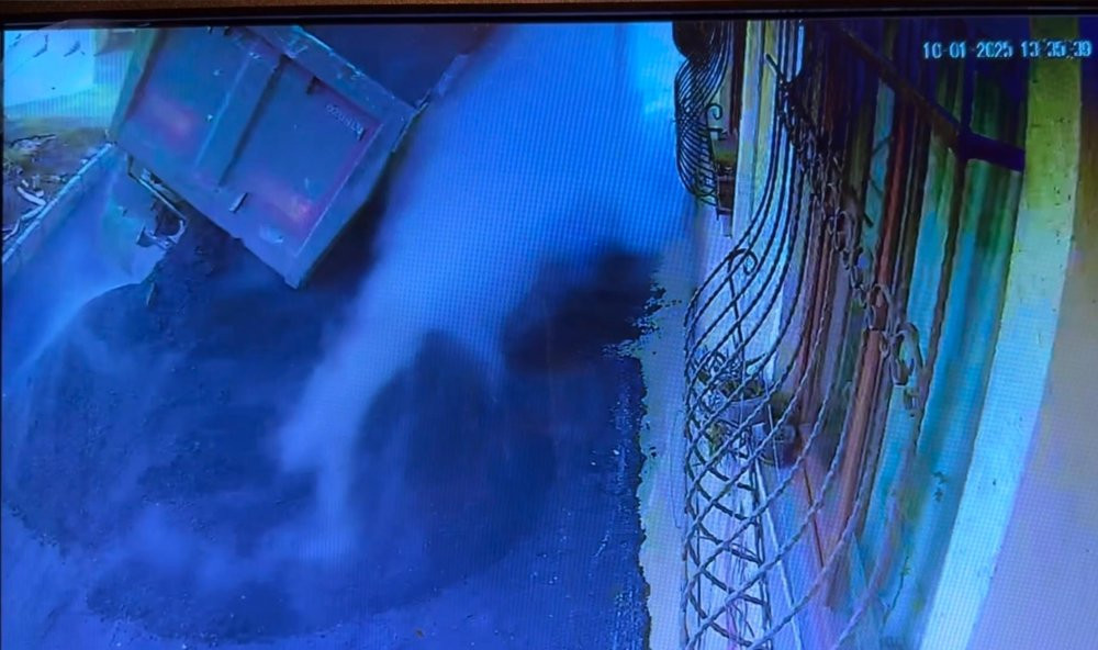 Ölümden saniyelerle kurtuldu! İstanbul’da korku dolu anlar yaşandı