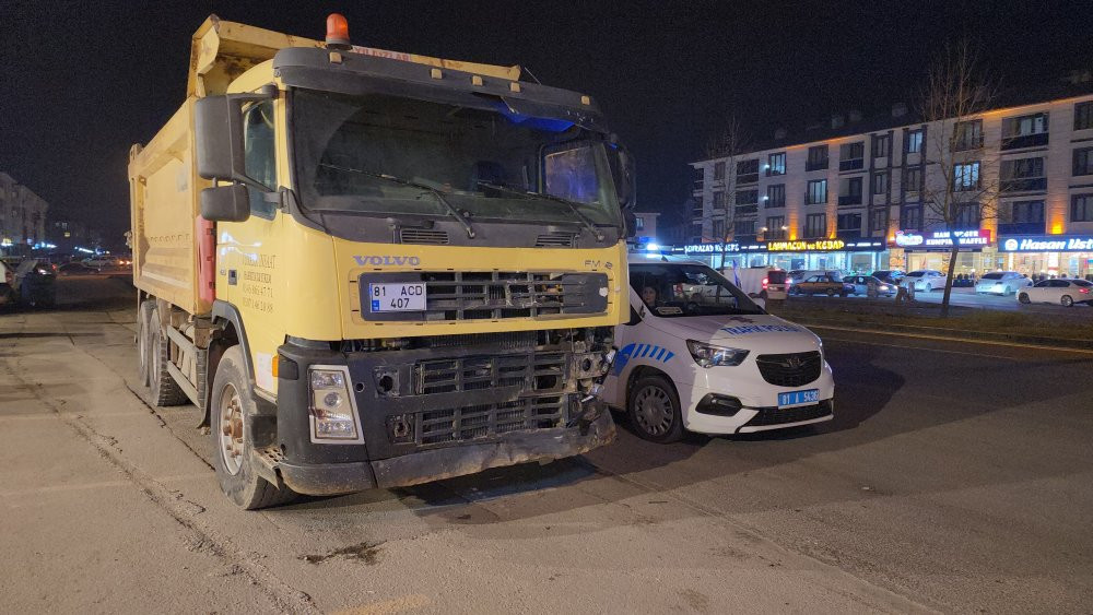 Alkollü sürücü dehşet saçtı! 3 kişi yaralındı