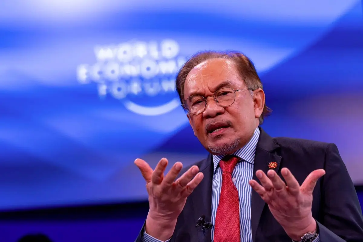 anwar20davos1.webp