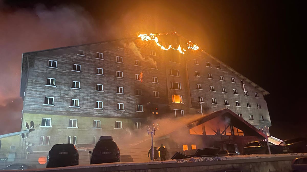 yanginda-musterileri-kurtaran-grand-kartal-otel-personelinden-yurek-yakan-itiraflar-yenicag-9-001.jpg