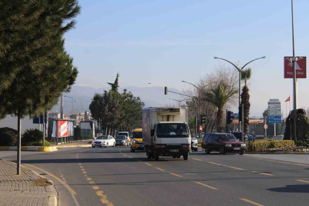 Drone ile havadan denetim! 25 sürücü kameraya yakalandı