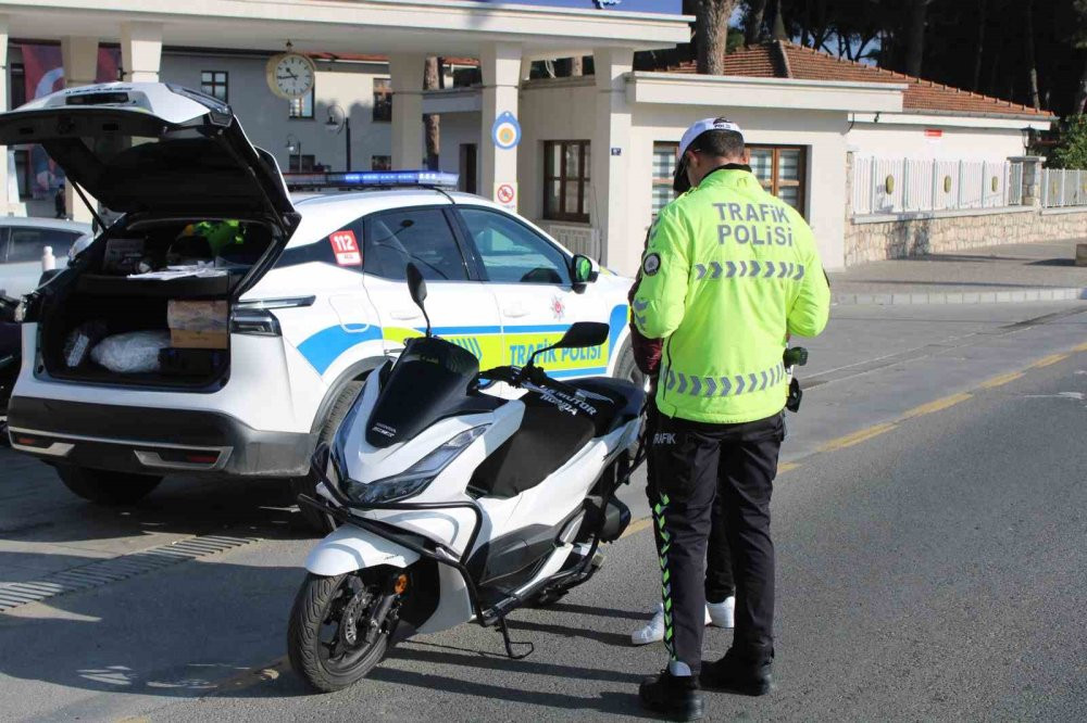 Drone ile havadan denetim! 25 sürücü kameraya yakalandı