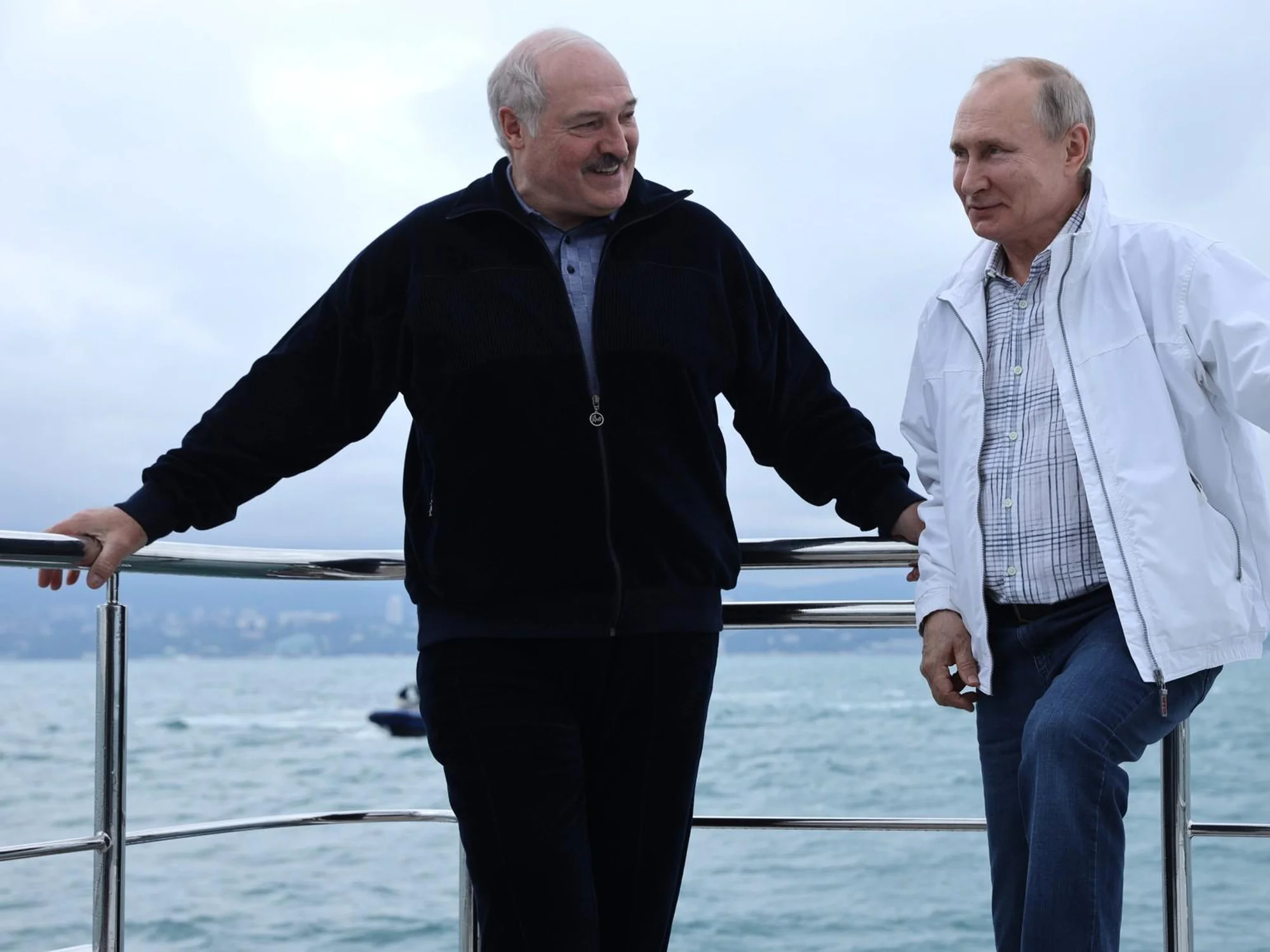 an-unofficial-meeting-between-putin-and-lukashenko-in-may-2021.webp