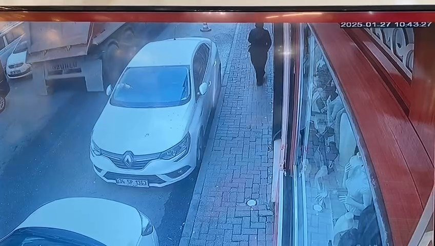 Bağcılarda acı ölüm! Pastaneden çıktı hafriyat kamyonu altında kaldı