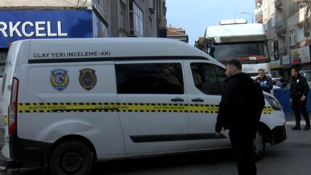 Bağcılarda acı ölüm! Pastaneden çıktı hafriyat kamyonu altında kaldı