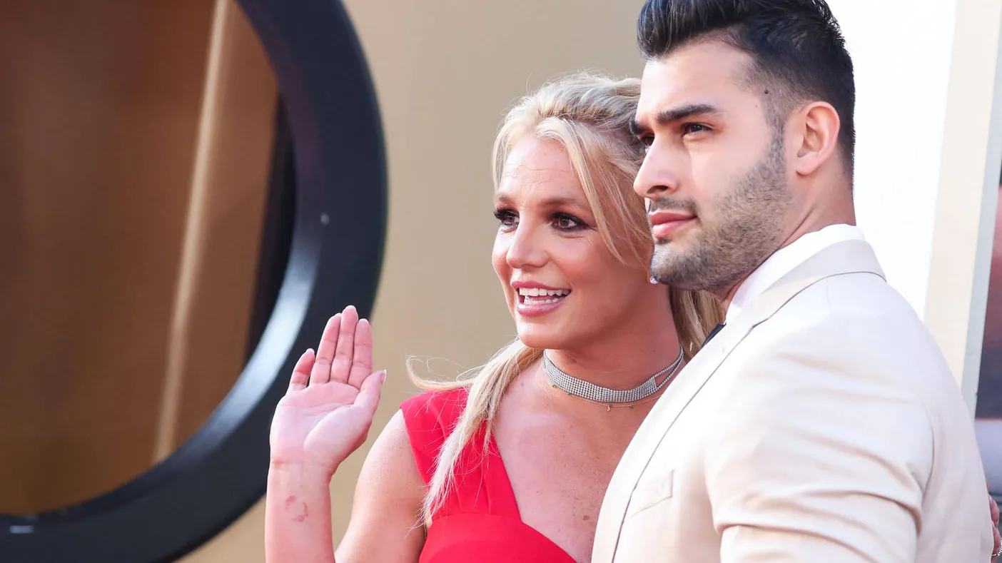 britney-spears-und-sam-asghari-die-beiden-sind-seit-fuenf-jahren-ein-paar.webp