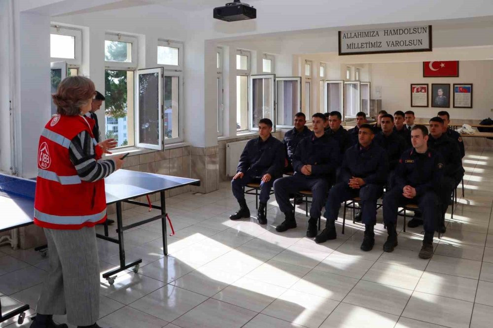 Askerlere evlilik öncesi bilinçlendirme eğitimi