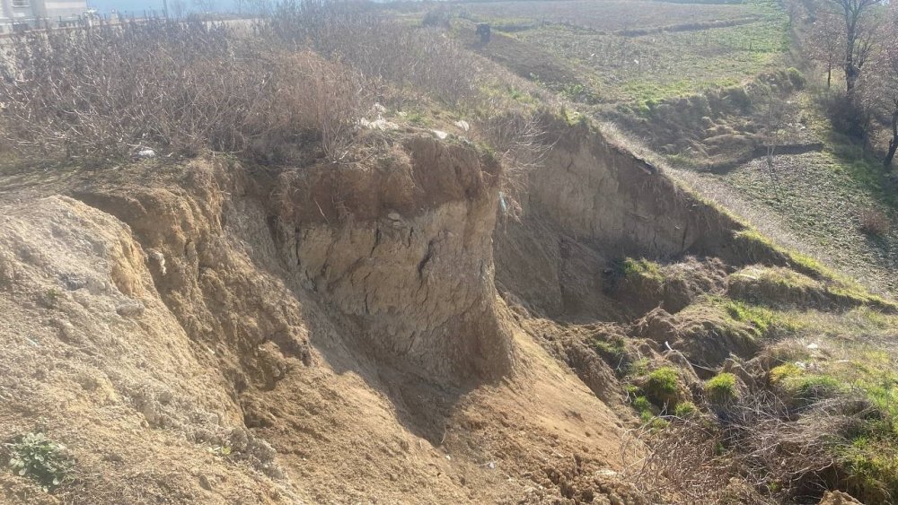Heyelan vatandaşları tedirgin ediyor