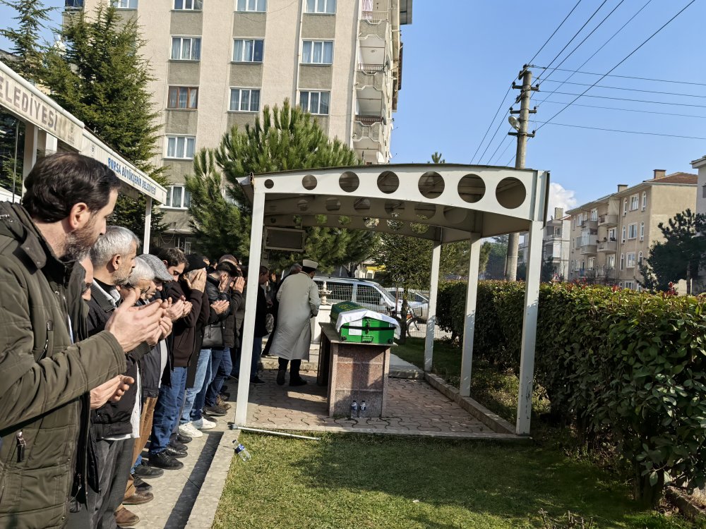 Yürek burkan hikâye! Kalpleri yarım saat arayla durdu