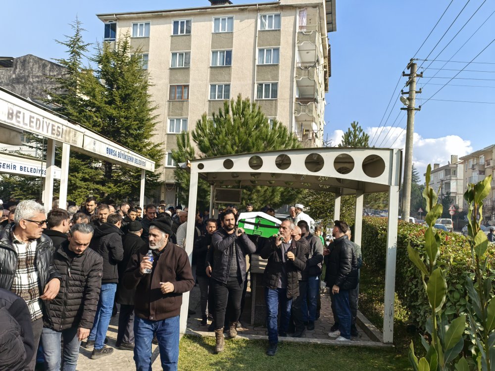 Yürek burkan hikâye! Kalpleri yarım saat arayla durdu