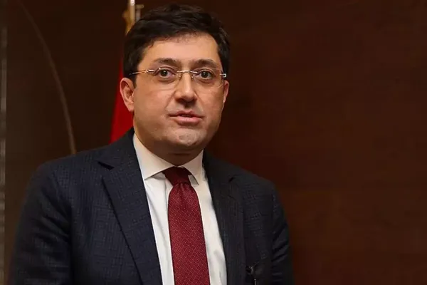 eski-besiktas-belediye-baskani-murat-hazinedar-a-18330504-1323-amp.webp