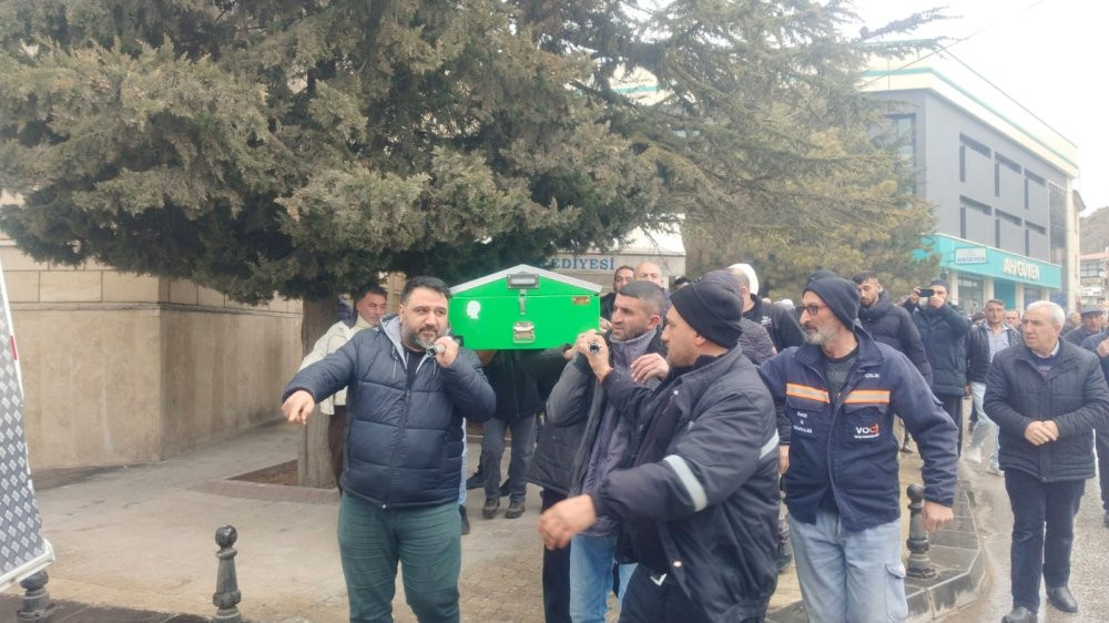 Kazada ölen motosiklet sürücüsü, annesinin mezarını ziyaretten dönüyormuş