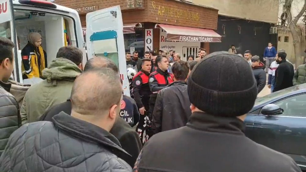 Esnafın kavgasında kan aktı! 9 kişi yaralandı