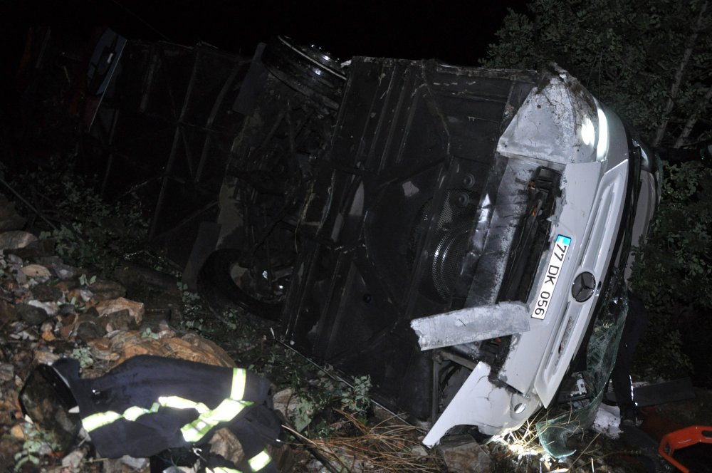 Yolcu otobüsünde can pazarı... İki ilde peş peşe feci kaza!