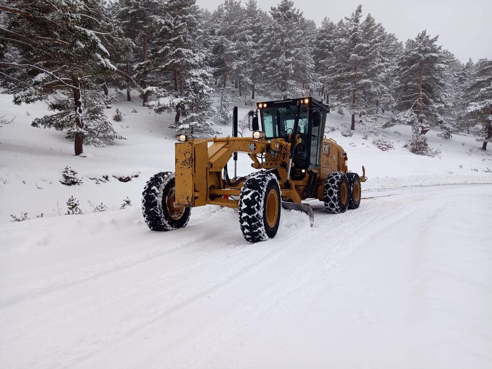 Doğu Karadeniz’de 4 ilde bazı yollar ulaşıma kapandı
