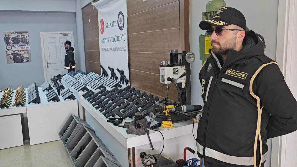 İstanbul’da kaçak silah operasyonu! Uzun namlulu piyade tüfeği ele geçirildi