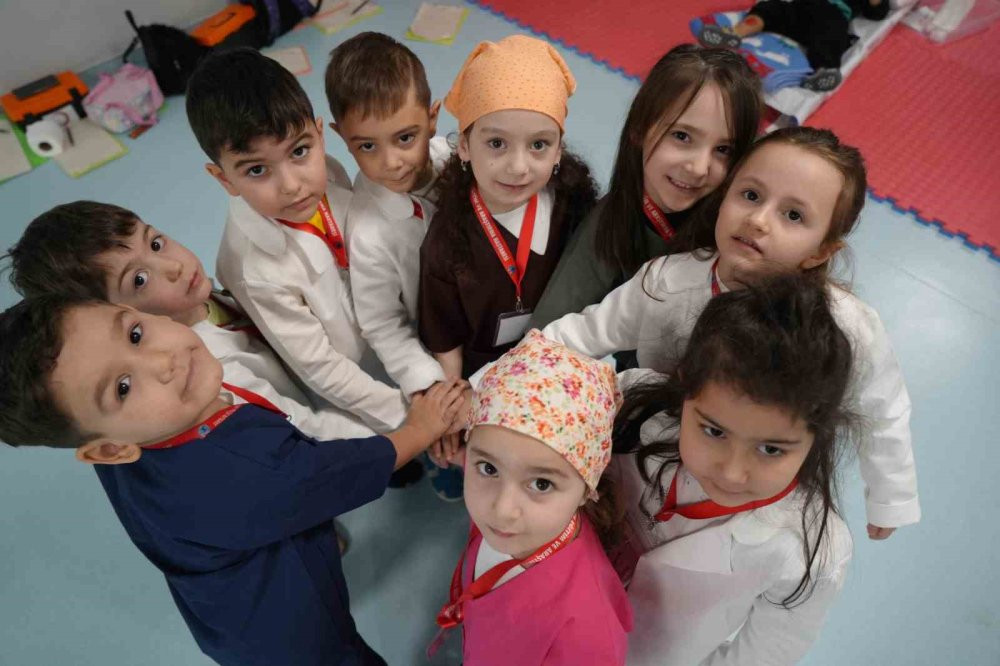 Miniklerden deprem tatbikatı