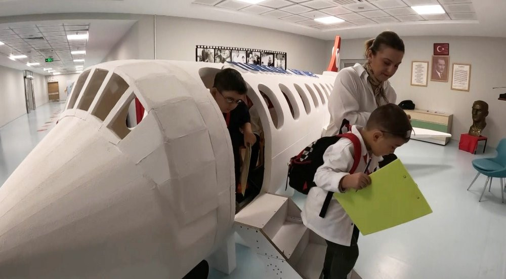 Miniklerden deprem tatbikatı