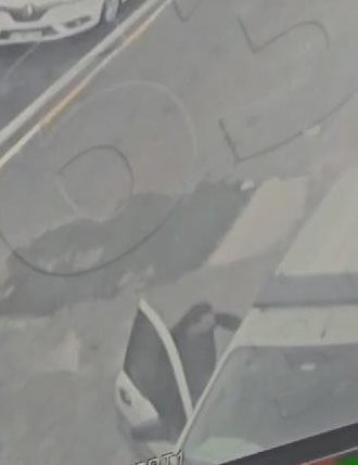 İstanbul’da dehşet! Polise bıçaklı saldırı