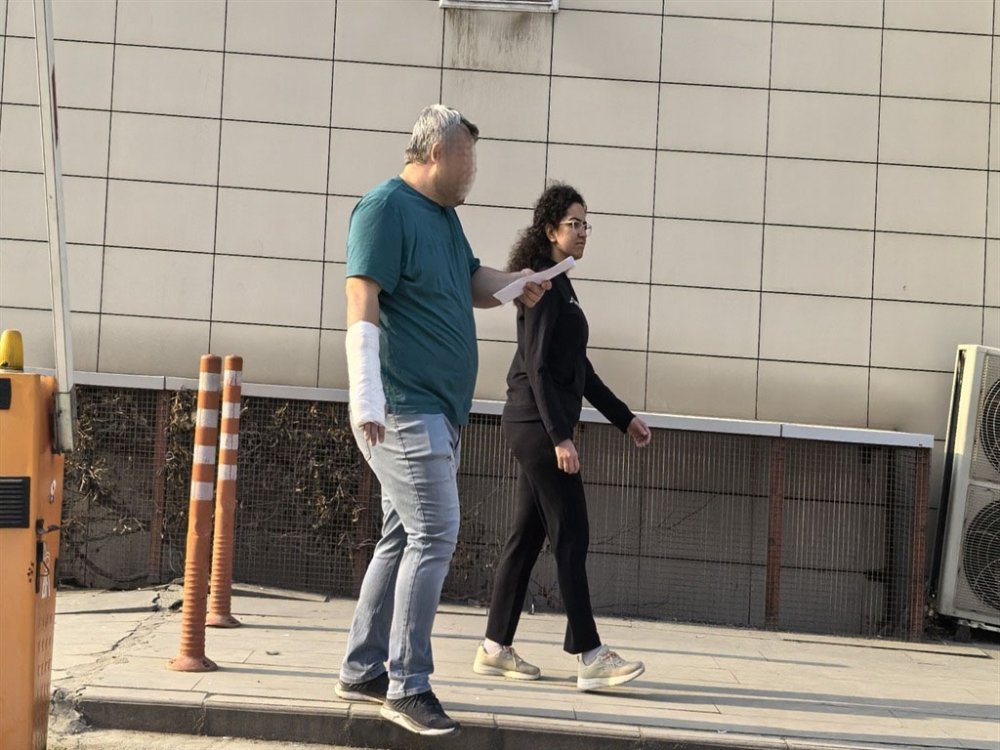 Meslektaşının burnunu kıran doktor, tahliye edildi