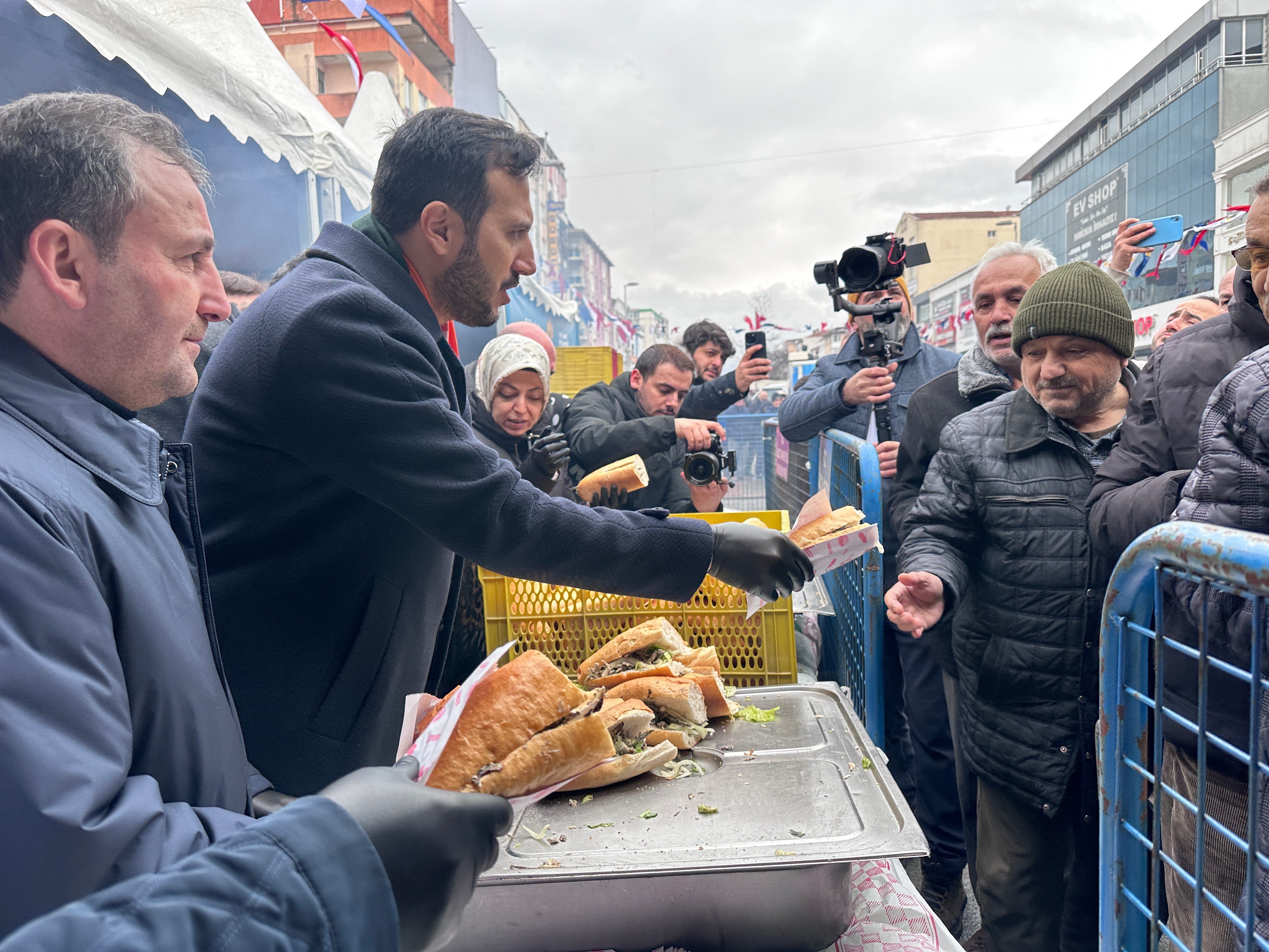 sultanbeyli-hamsi-festivali-coskusu-yenicag-1.jpg