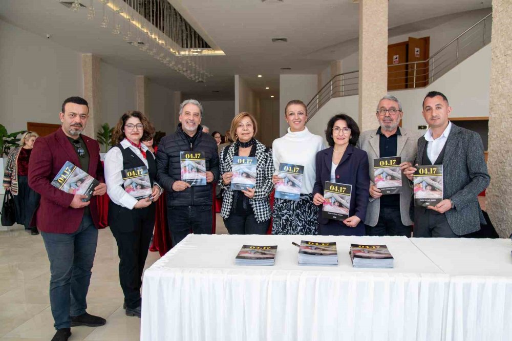 Depremzede çocukların eserleri sergilendi