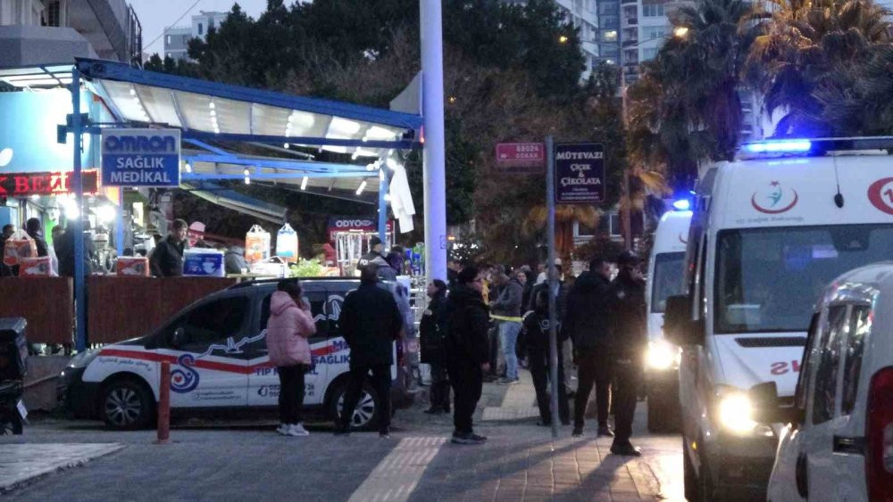 Medikal dükkânında dehşet! Çift tabanca ile katliam yaptı: Kayınpederini ve 2 damadını öldürdü