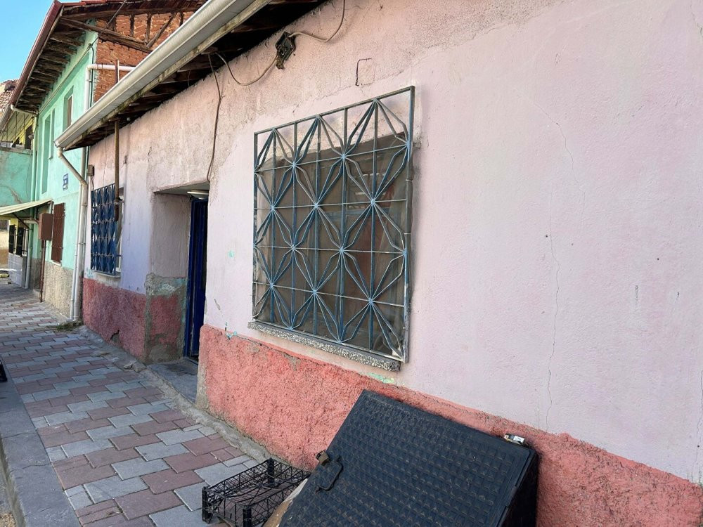 Oğlu tarafından sırtından bıçaklandı!