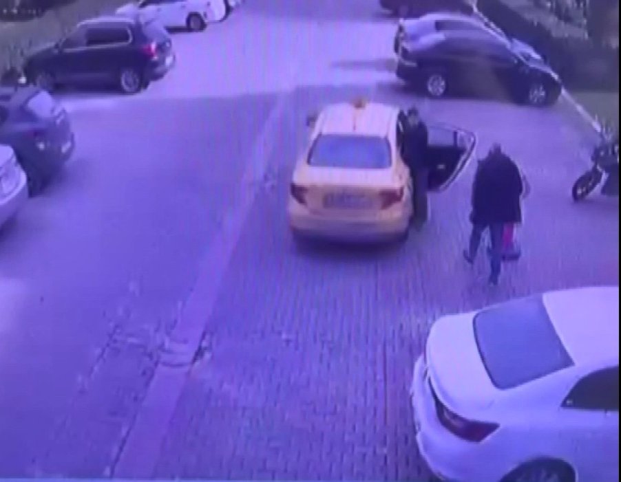 İstanbul'da kaban çalan 5 hırsız polisten kaçamadı