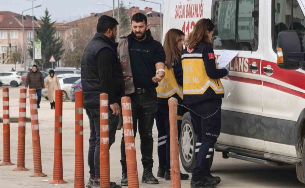 Mobilya işçisi kabusu yaşadı! Elektrikli testere parmağını kopardı