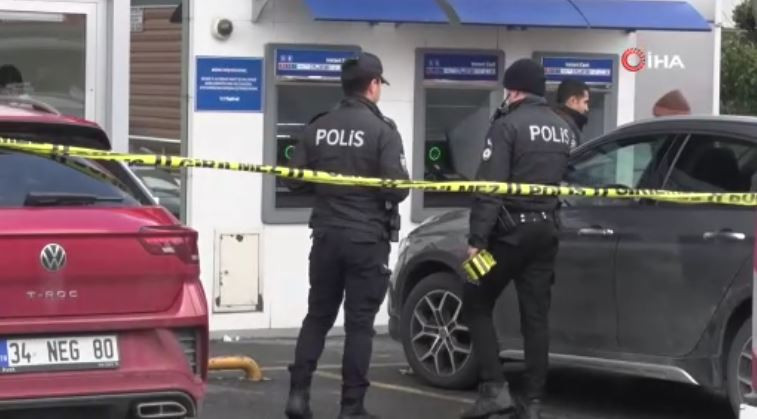 beylikduzunde-banka-subesinde-korkunc-olay-guvenlik-gorevlisi-intihar-etti-yenicag-4.jpg