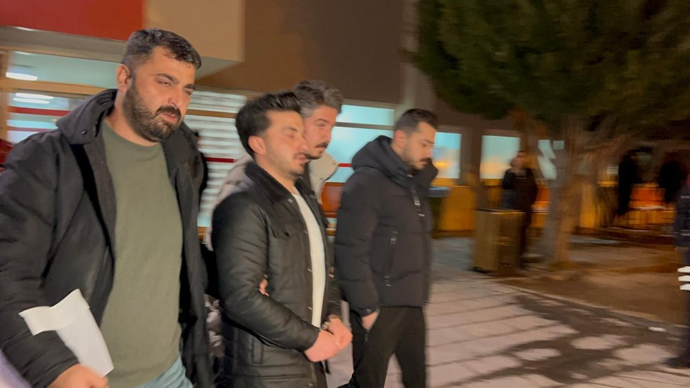 Boşandığı karısını tabancayla öldürdü! Kadın katilinin savunmasında büyük çelişki