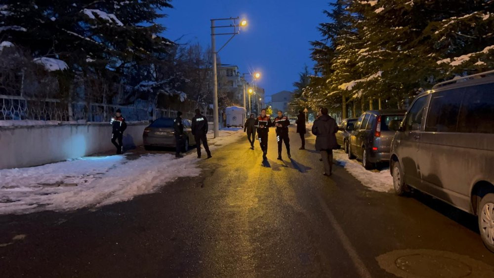 Boşandığı karısını tabancayla öldürdü! Kadın katilinin savunmasında büyük çelişki