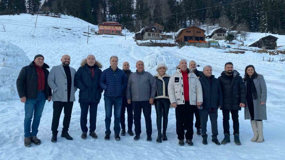 Rizeliler kardan evi ilgi gördü