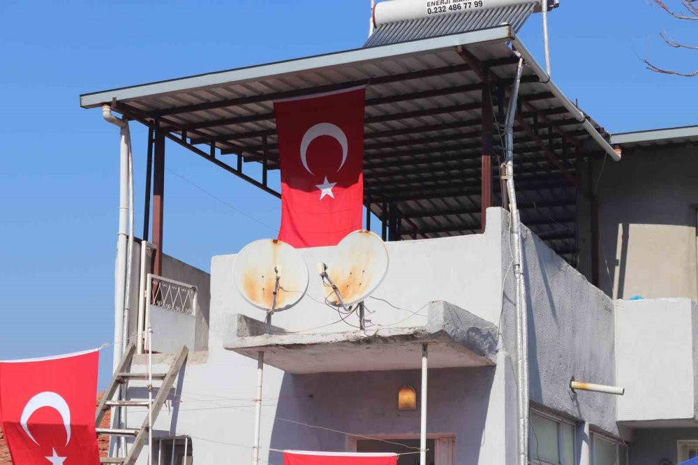 Şehit Osman Oktay’ın acı haberi İzmir’deki ailesine ulaştı: Üç ay sonra düğünü olacaktı