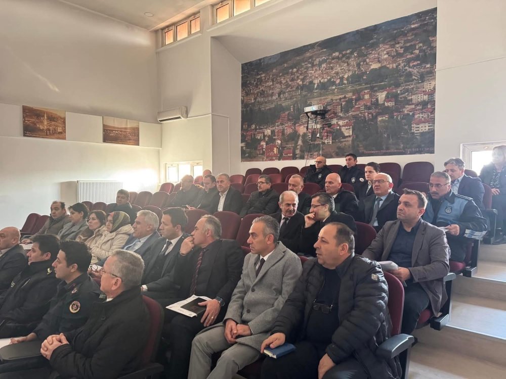 Çaycuma’da yangın güvenliği toplantısı düzenlendi
