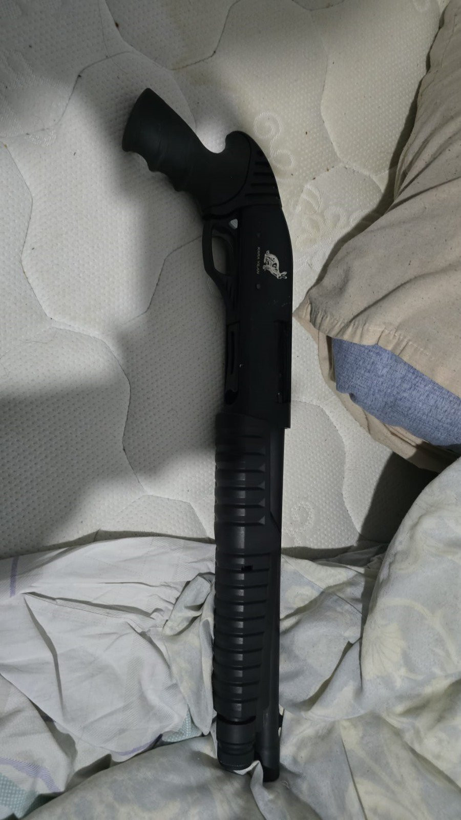 Harç çetesinin lideri kadın çıktı! Yere yatırıp ters kelepçe takıldı