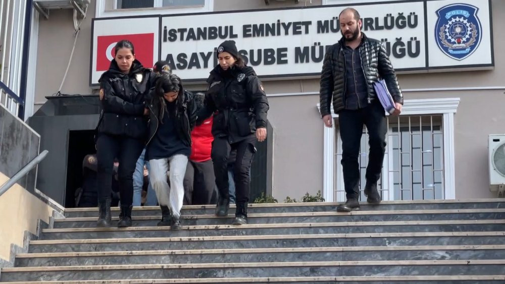 Harç çetesinin lideri kadın çıktı! Yere yatırıp ters kelepçe takıldı